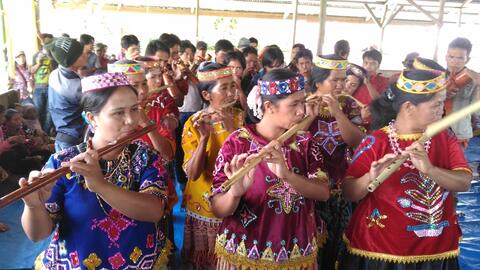 Flute players