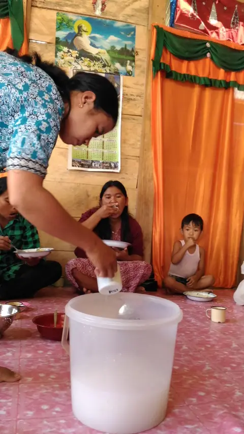 Drinking saguer after meal